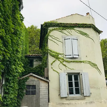 Coeur De Roses, & D'hotes Bed & Breakfast Alaigne